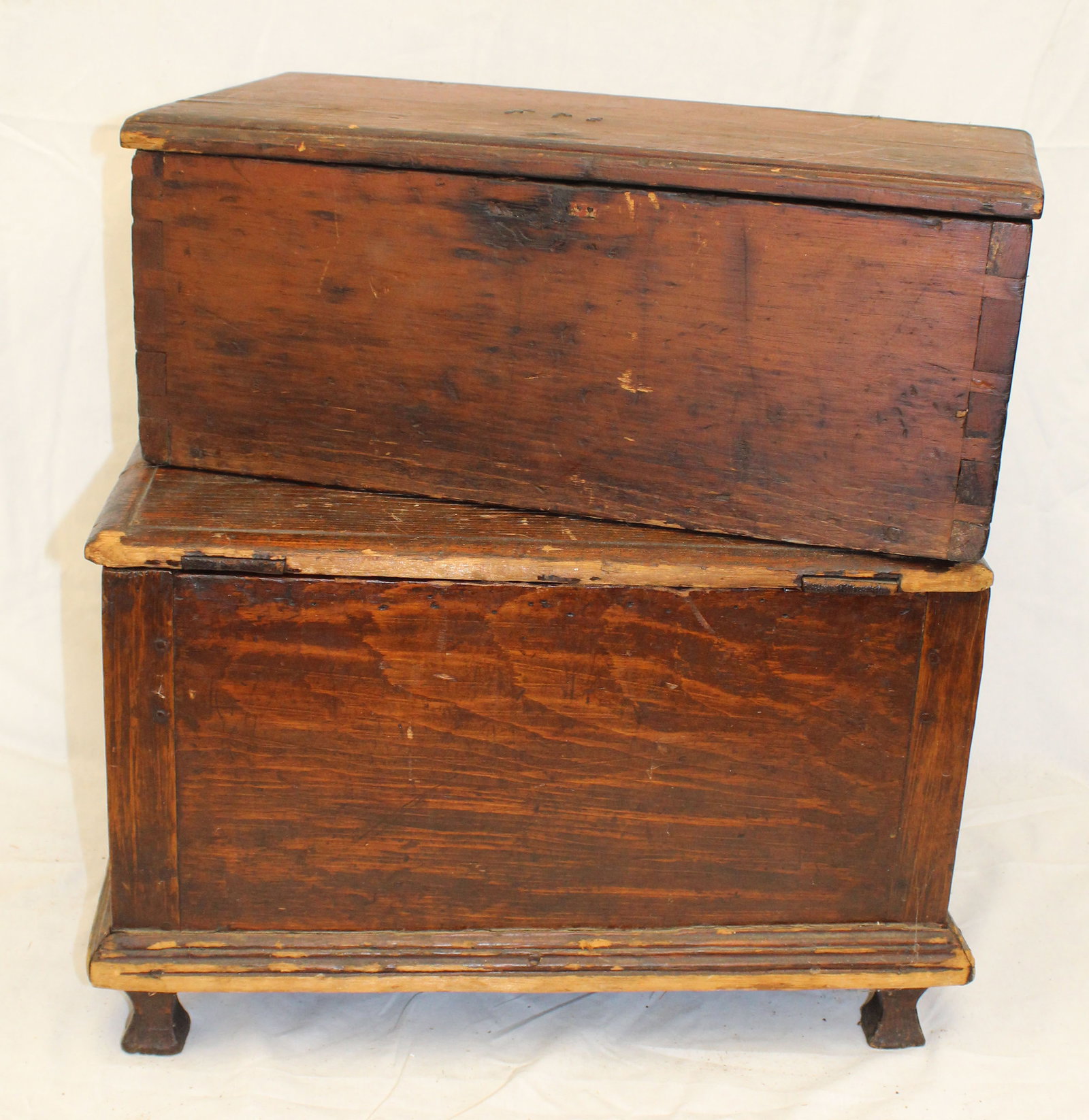 Lot of 2 18th/19thC wooden storage boxes incl 1 on bun feet - 12" tall x 19" x 12" & 8 1/4" tall x (1 of 15)
