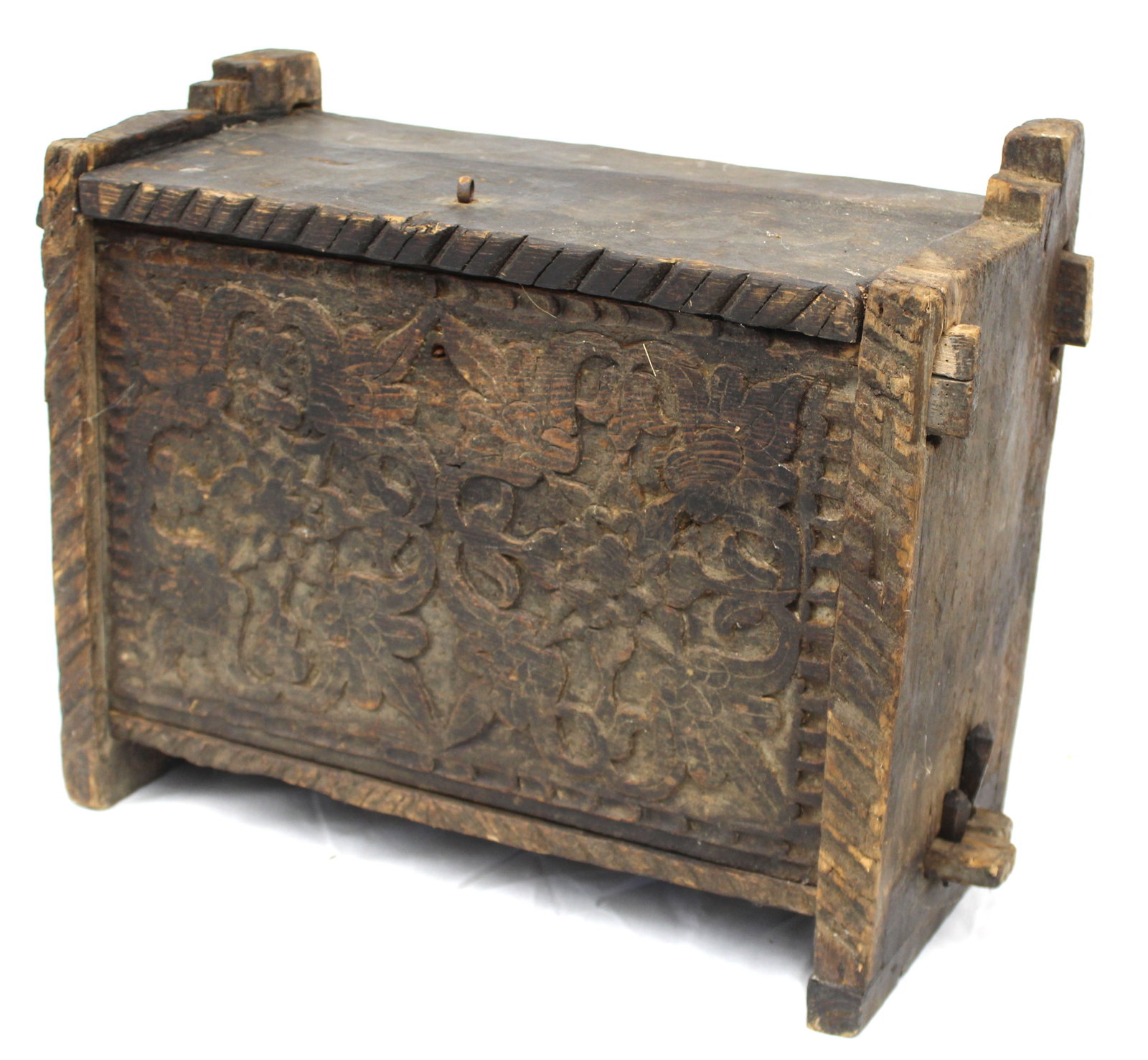 Antique heavily carved valuables chest - 15" tall x 18:x9" (1 of 7)