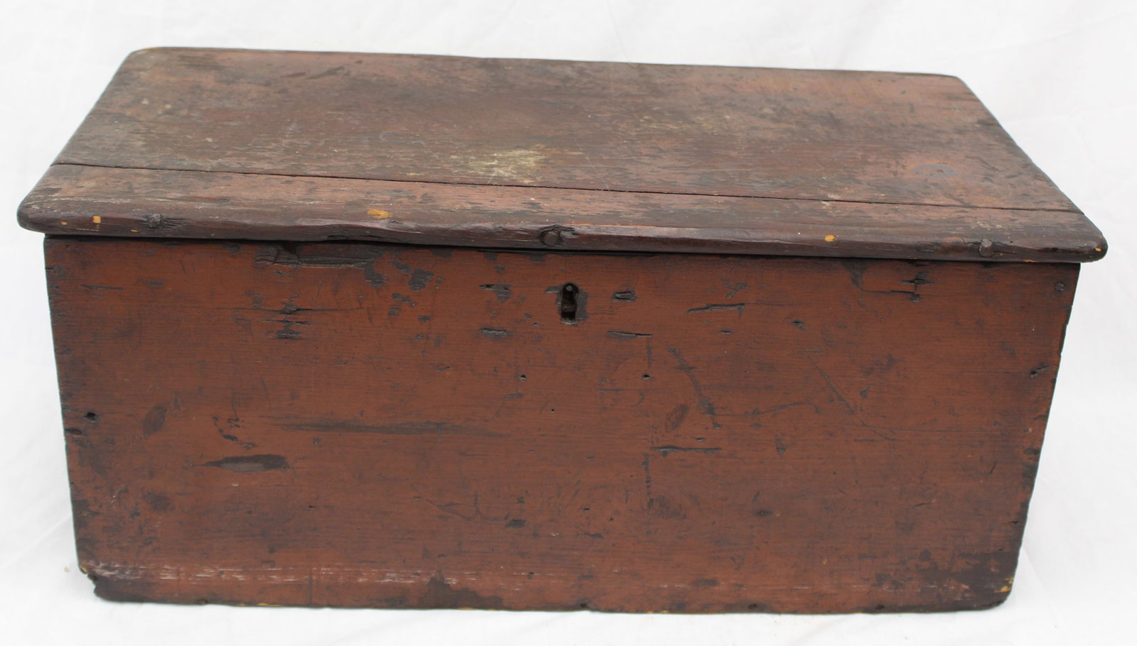 early 19thC valuables box w divided interior & remnants of old newspaper lining dated 1819 in red (1 of 8)