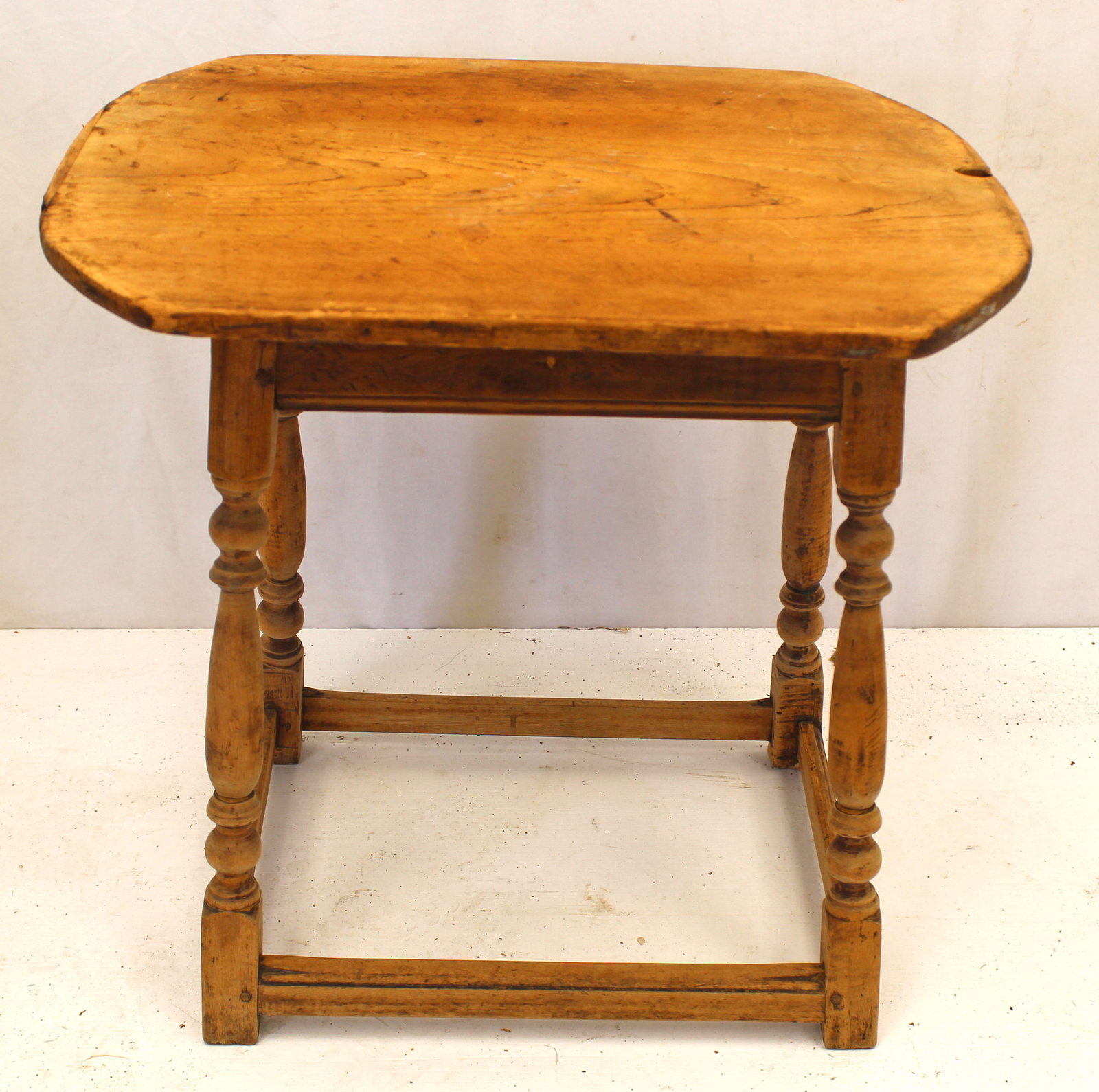 Diminutive antique tavern table on stretcher base - top not attached - may be replaced top - 23": Diminutive antique tavern table on stretcher base - top not attached - may be replaced top - 23" tall x 23"x19" top