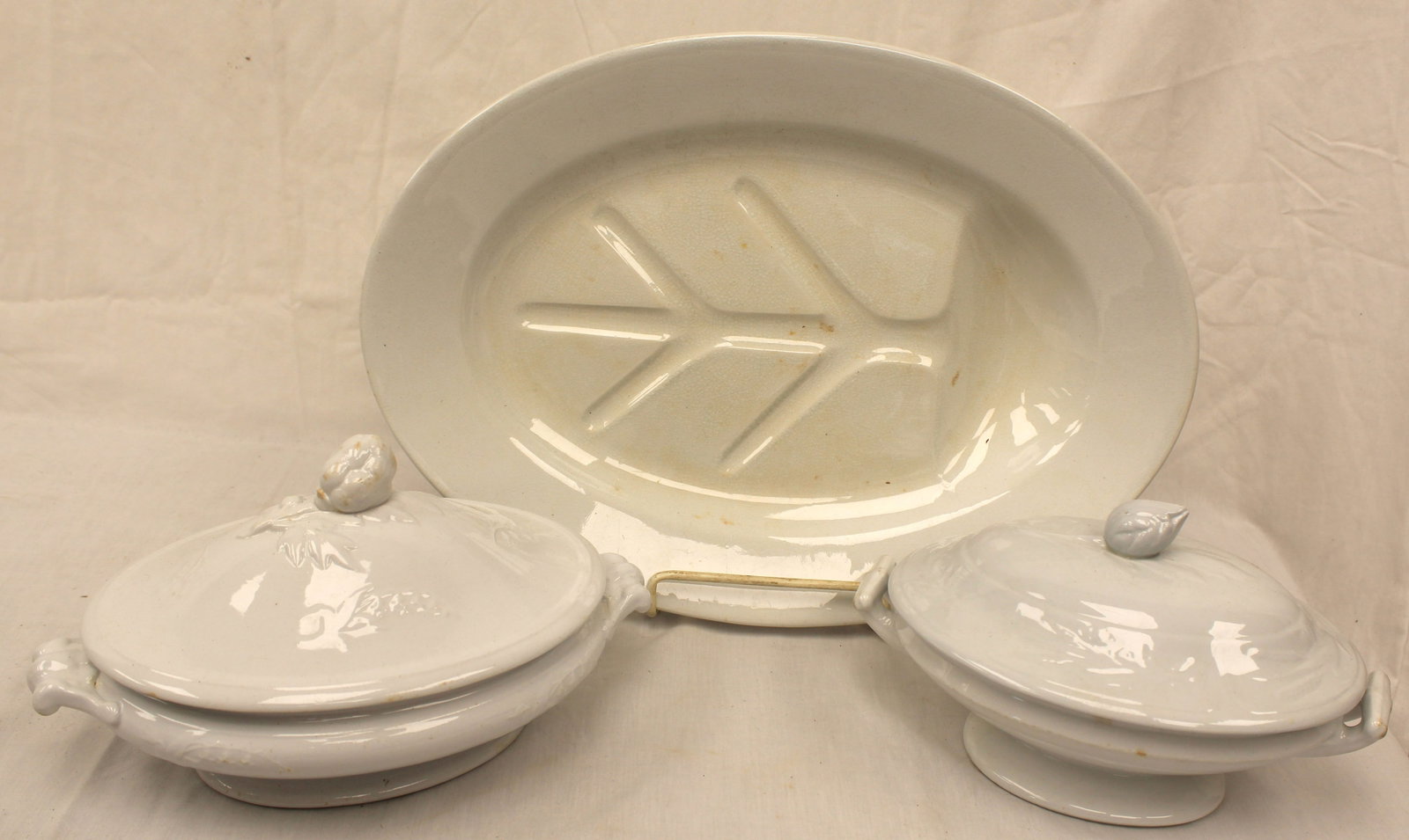 Lot of 3 ironstone items - 2 covered vegetables & a "Tree of Life" platter - 11" - 18" wide (1 of 12)