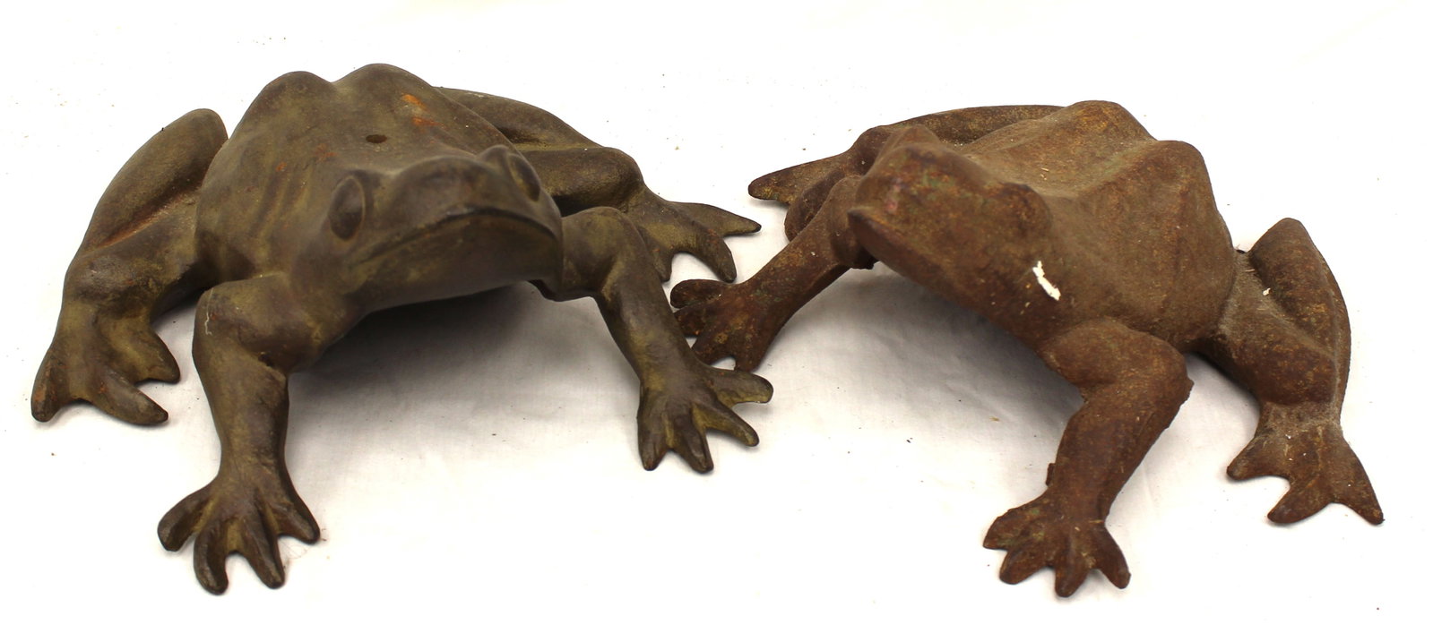 Lot of 2 large cast iron frogs - 11" & 12" (1 of 5)