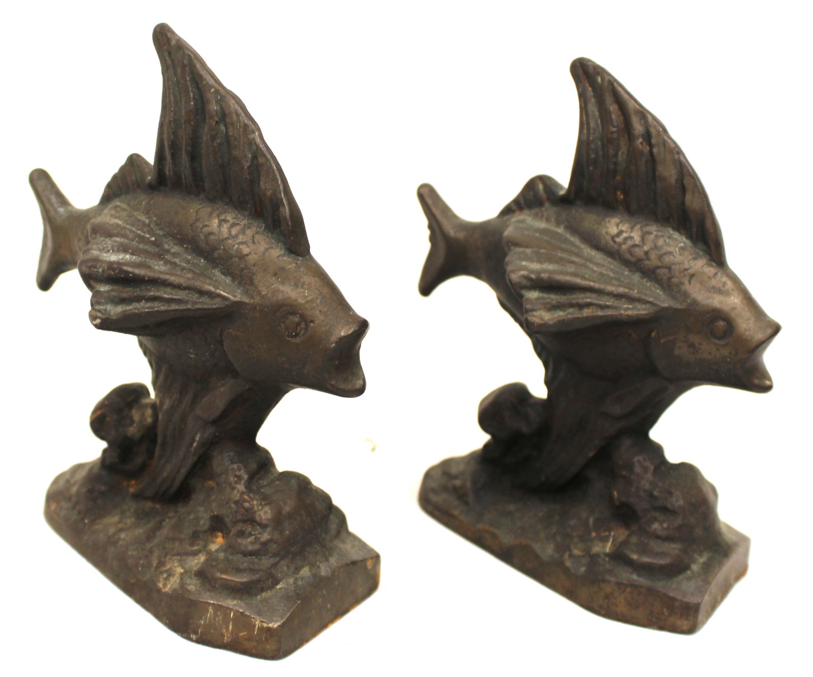 Pair of cast iron fish form bookends - 6 1/2" tall (1 of 5)