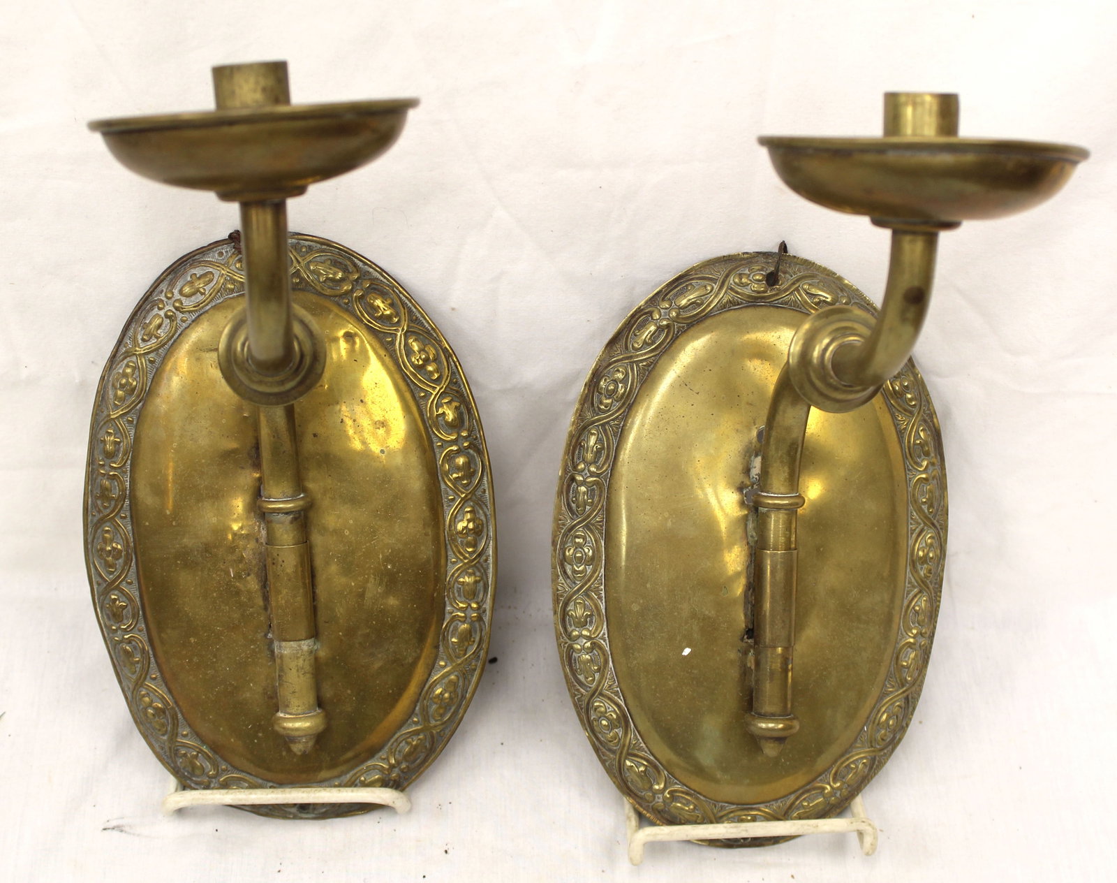 Pr of antique brass wall candle sconces - 8" tall x 8 1/2" deep (1 of 5)