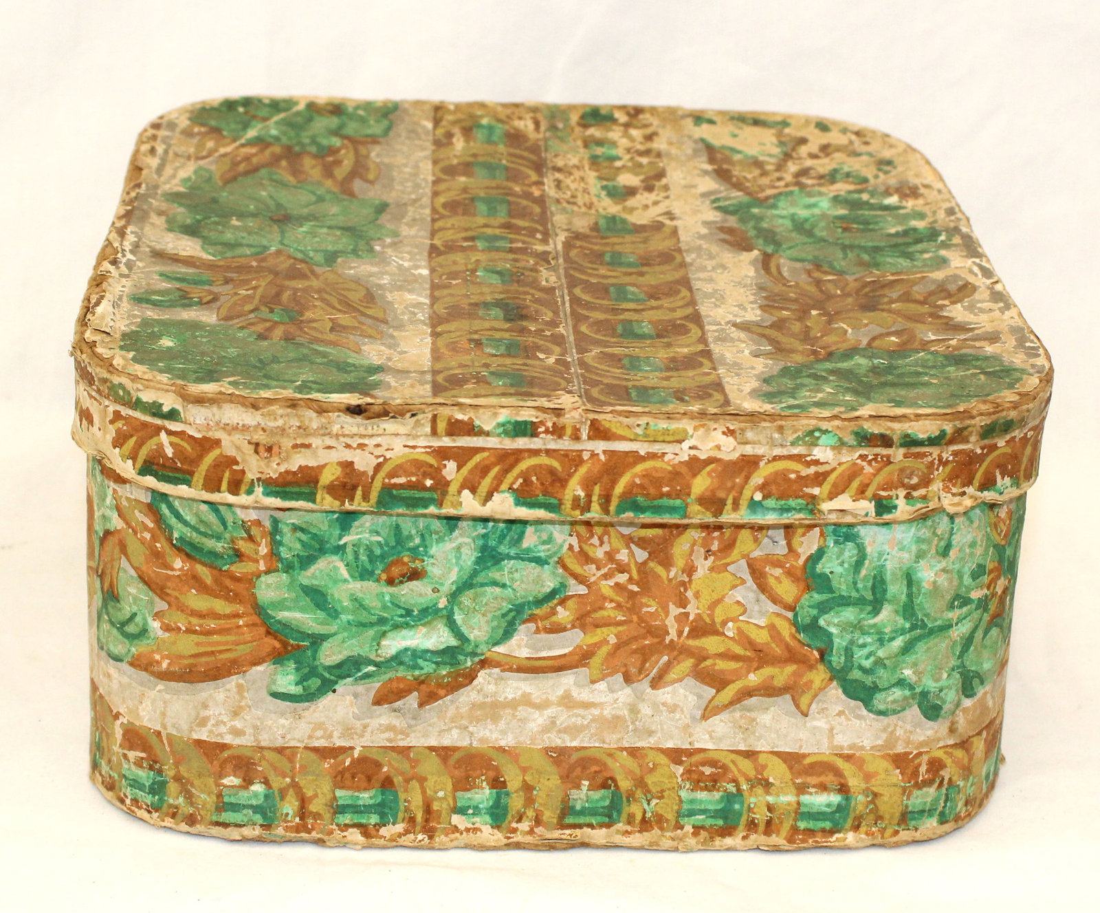 Antique square wallpaper box - 4 1/2" tall x 8 1/2" x9": Antique square wallpaper box - 4 1/2" tall x 8 1/2" x9"