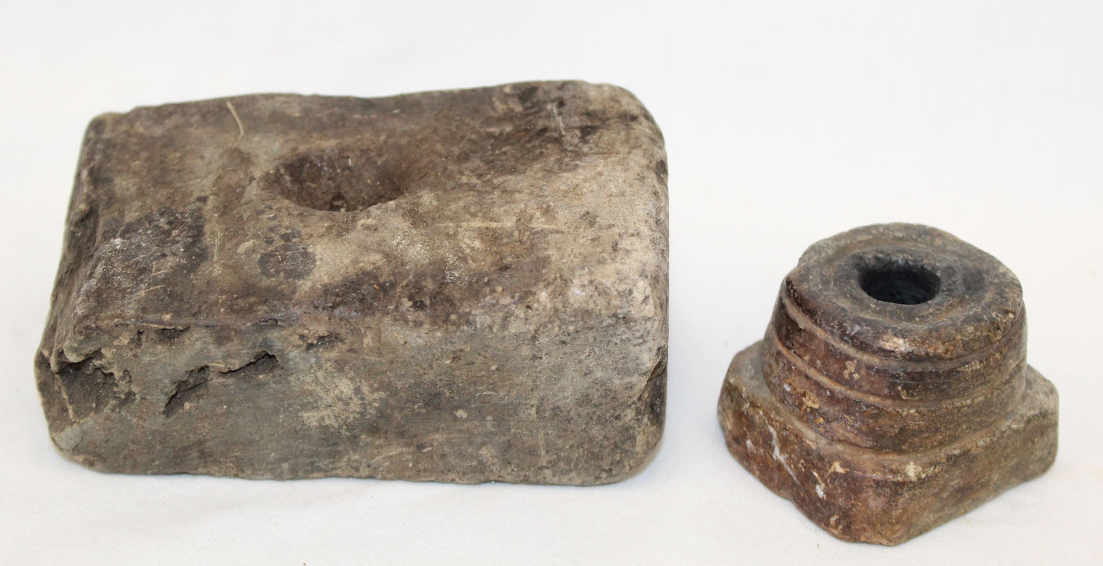 Lot of 2 antique soapstone items incl an ink - 2"x4 1/2" x 2 3/4" & 1 1/2"x 1/12" (1 of 10)