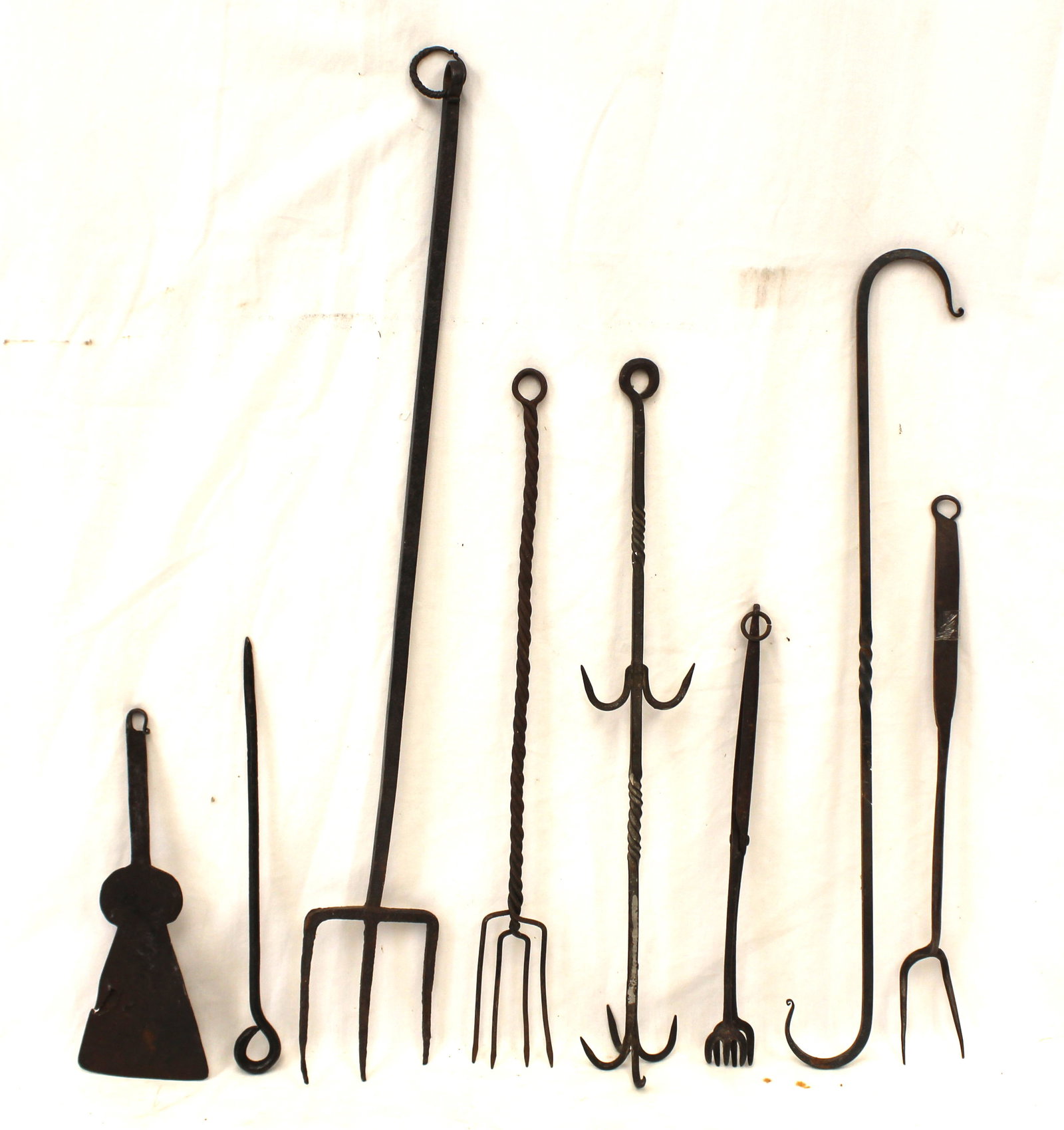 Lot of 8 iron implements - 9"-25" (1 of 5)