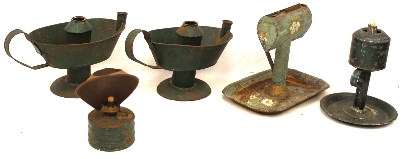 Lot of 5 toleware lighting items - 5 1/2" - 7 1/2" tall (1 of 7)