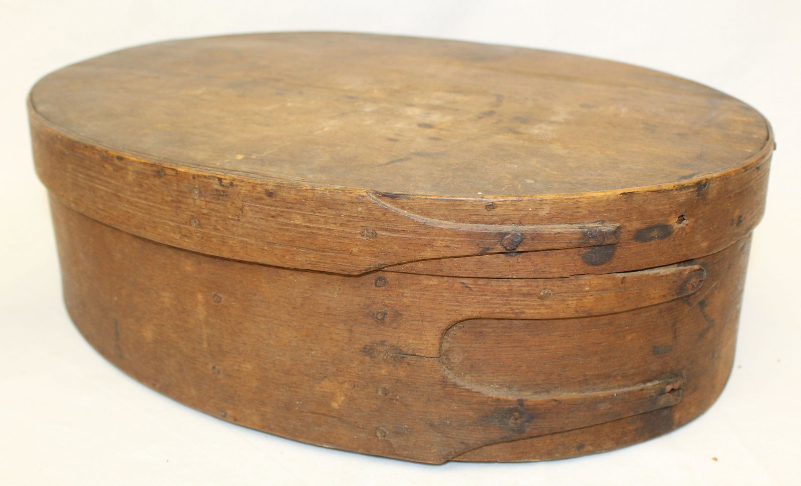 Large antique oval finger lapped pantry box - 4 1/2" tall x 15 1/2"x10" (1 of 8)