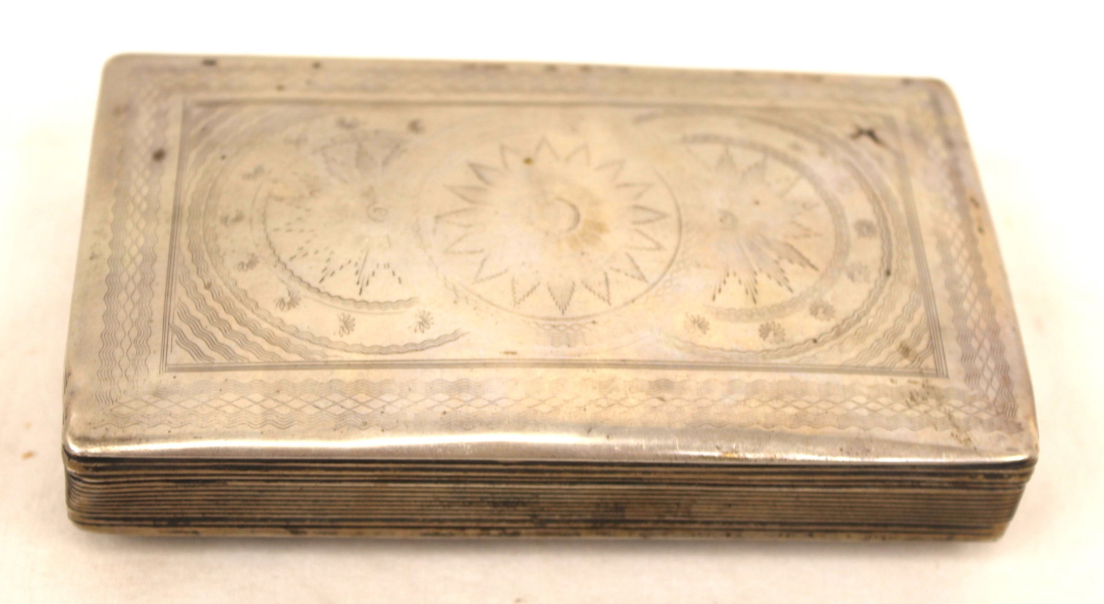 Antique silver box - 3 1/2" - 5": Antique silver box - 3 1/2" - 5"