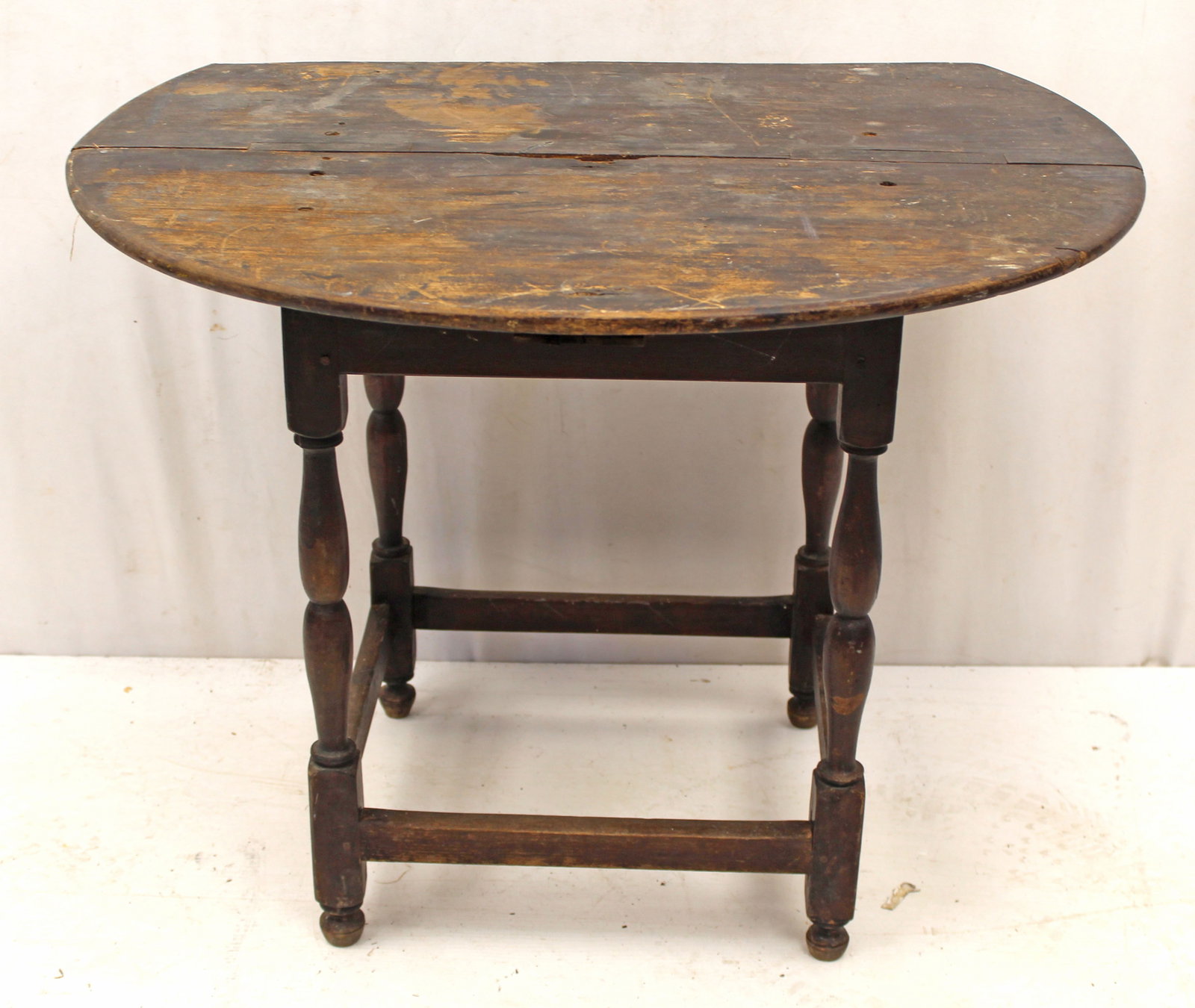 Antique tavern table w turned legs & stretcher base - as found - missing piece of top - 25" tall x (1 of 7)