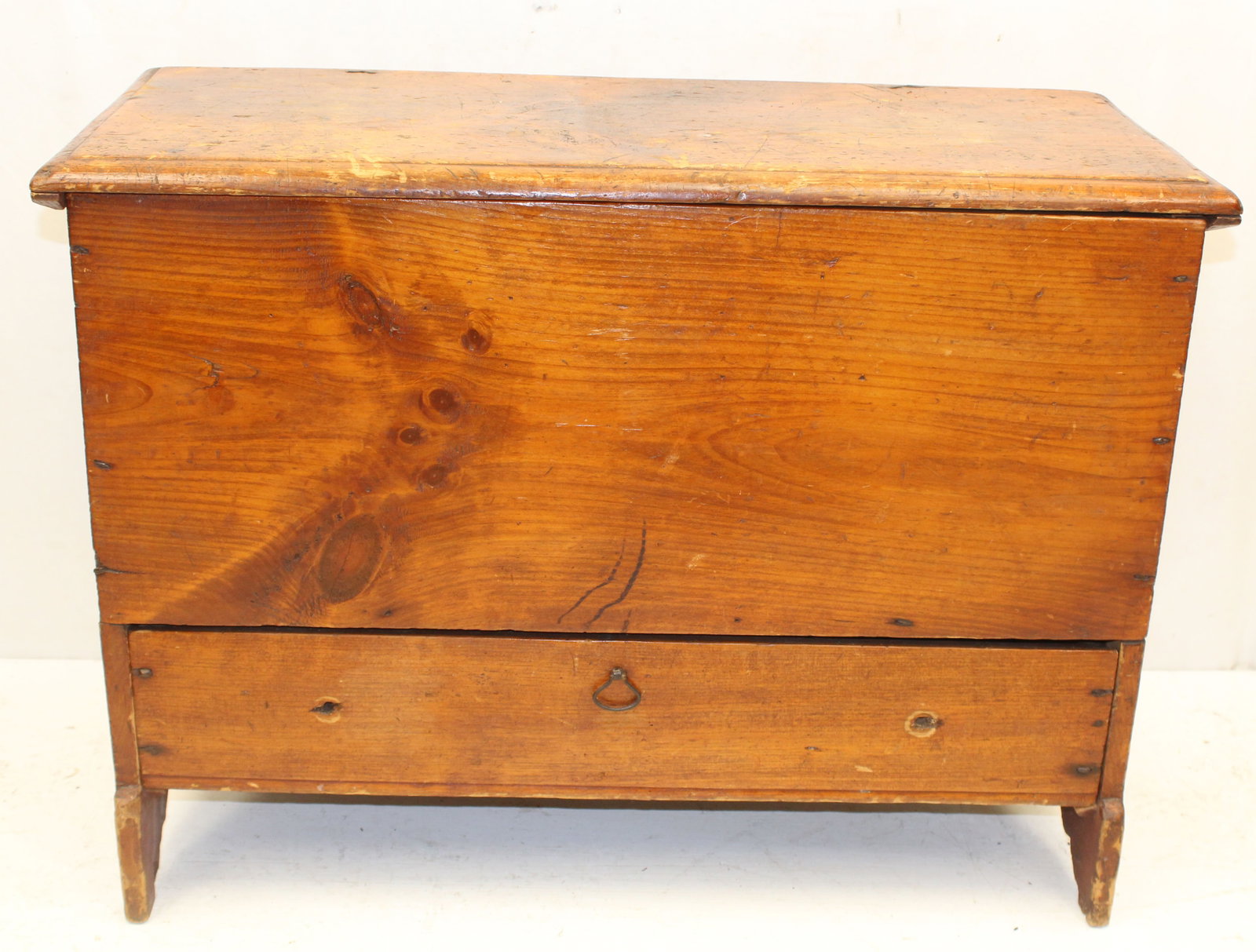 Antique 1 drawer blanket chest w bootjack ends - 25 1/2" tall x 35"x15": Antique 1 drawer blanket chest w bootjack ends - 25 1/2" tall x 35"x15"