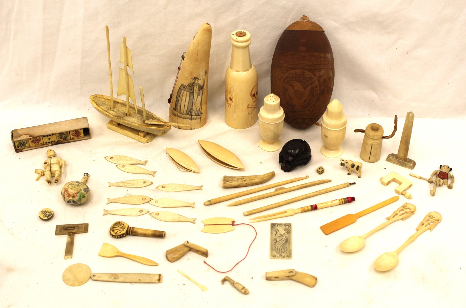 Antique bone nautical lot - largest piece is 6": Antique bone nautical lot - largest piece is 6"