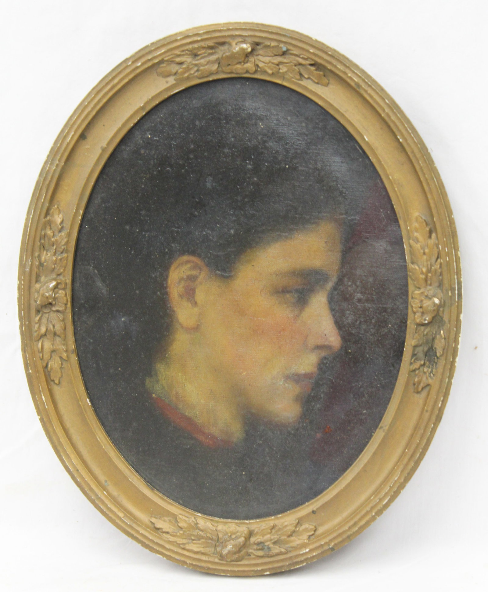 Antique oval o/c portrait of a woman - overall framed size 16 1/2"x13 1/2" (1 of 5)