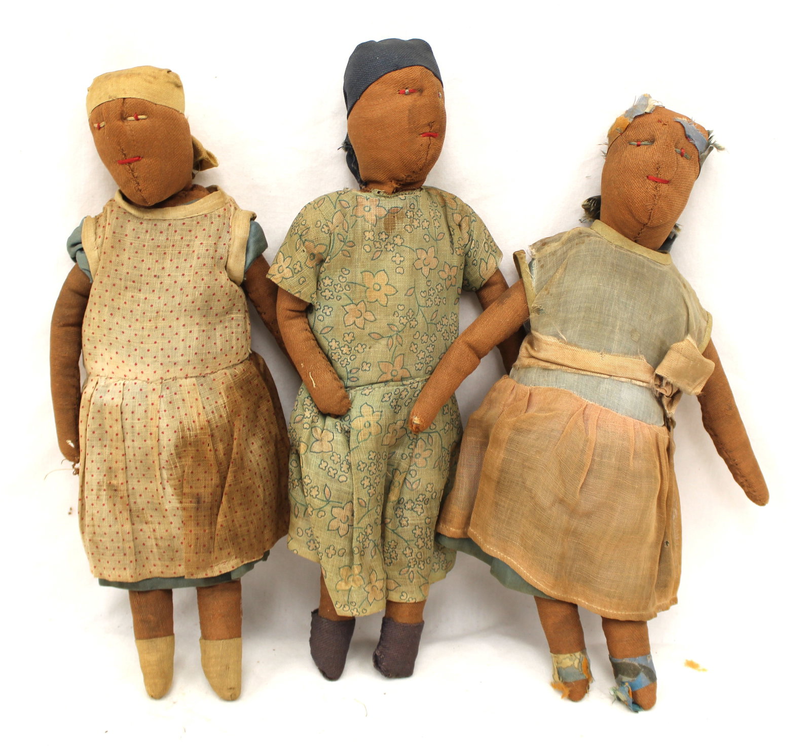 Lot of 3 vintage/antique fabric/rag dolls - 9 1/2" tall (1 of 8)