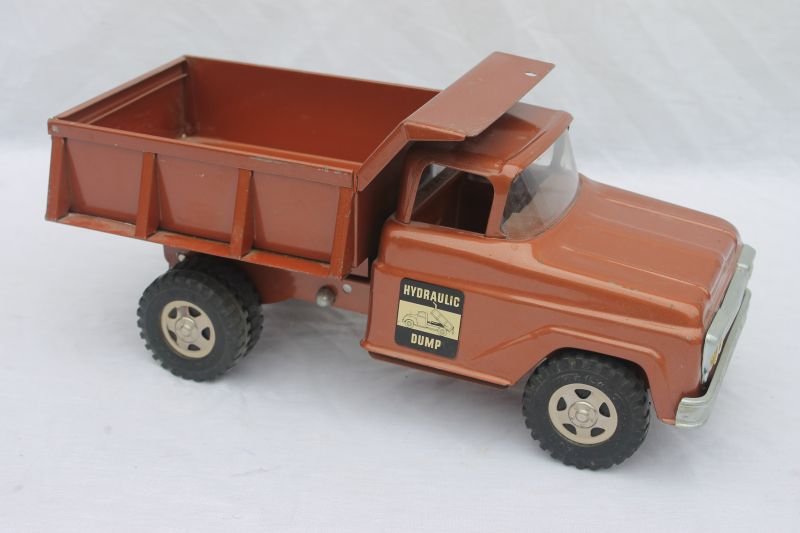 fine 1960 Tonka Hydraulic dump truck - 13 1/2" long: fine 1960 Tonka Hydraulic dump truck - 13 1/2" long