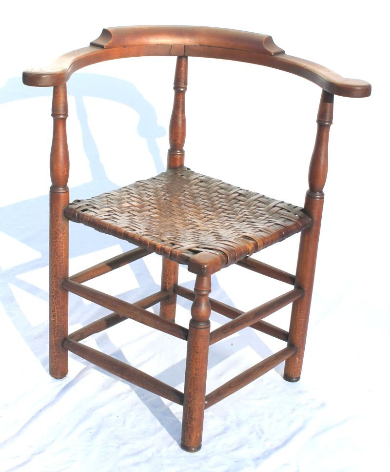 QA period ca 1760 CT maple & ash corner chair w splint: QA period ca 1760 CT maple & ash corner chair w splint seat