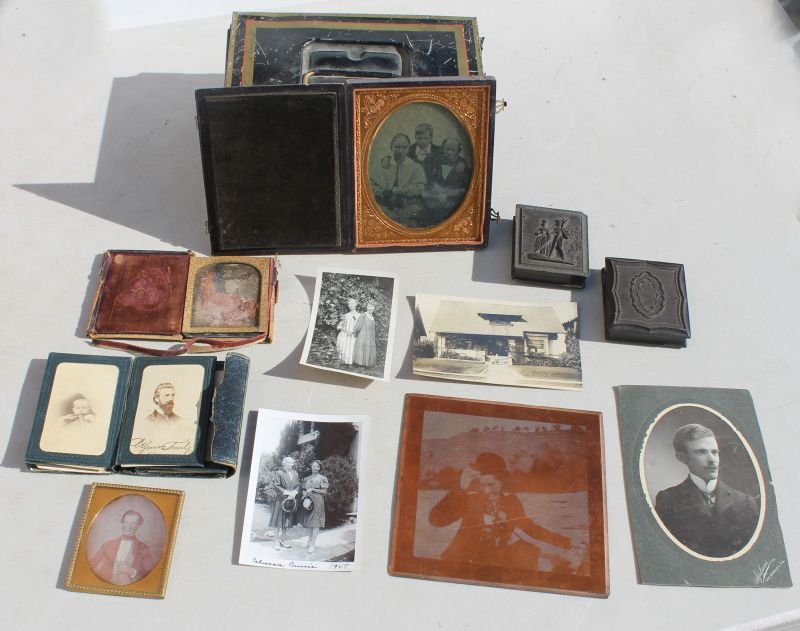 antique photograph lot incl 2 gutta percha cased: antique photograph lot incl 2 gutta percha cased ambrotypes, small album of carte de visite & a 1/4 Plate ambrotype in leather case