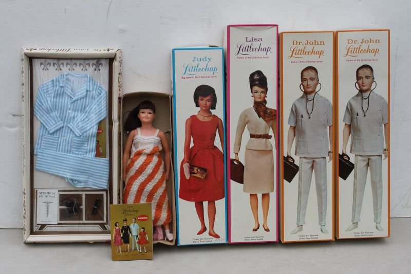 Rare full set of ca 1963 Remco "The Little Chap Family": Rare full set of ca 1963 Remco "The Little Chap Family" of 4 characters (5 dolls in total) - Dr. John (dad), Lisa (mom), Judy & Libby (daughters) - all mint in orig boxes (lid missing to Libby's box) 