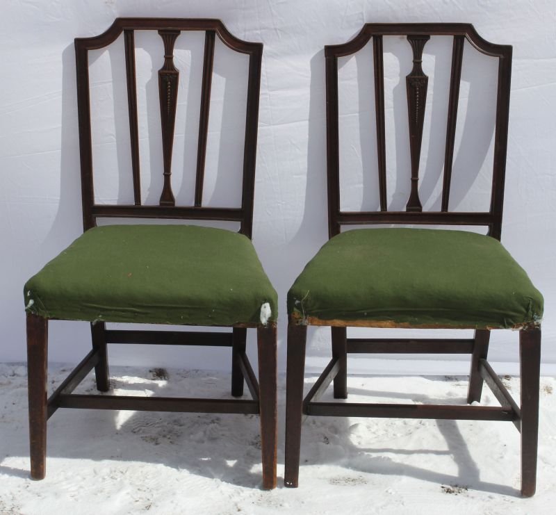 pr of period Hepplewhite ca 1795 Salem, MA carved mahog: pr of period Hepplewhite ca 1795 Salem, MA carved mahog sidechairs attrib to Samuel McIntyre - 35 1/2" tall x 17" seat height