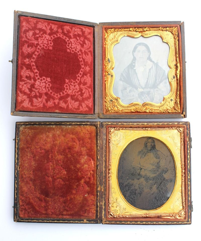 lot of 2 rare 19thC Native American ambrotype photo: lot of 2 rare 19thC Native American ambrotype photo images in orig cases