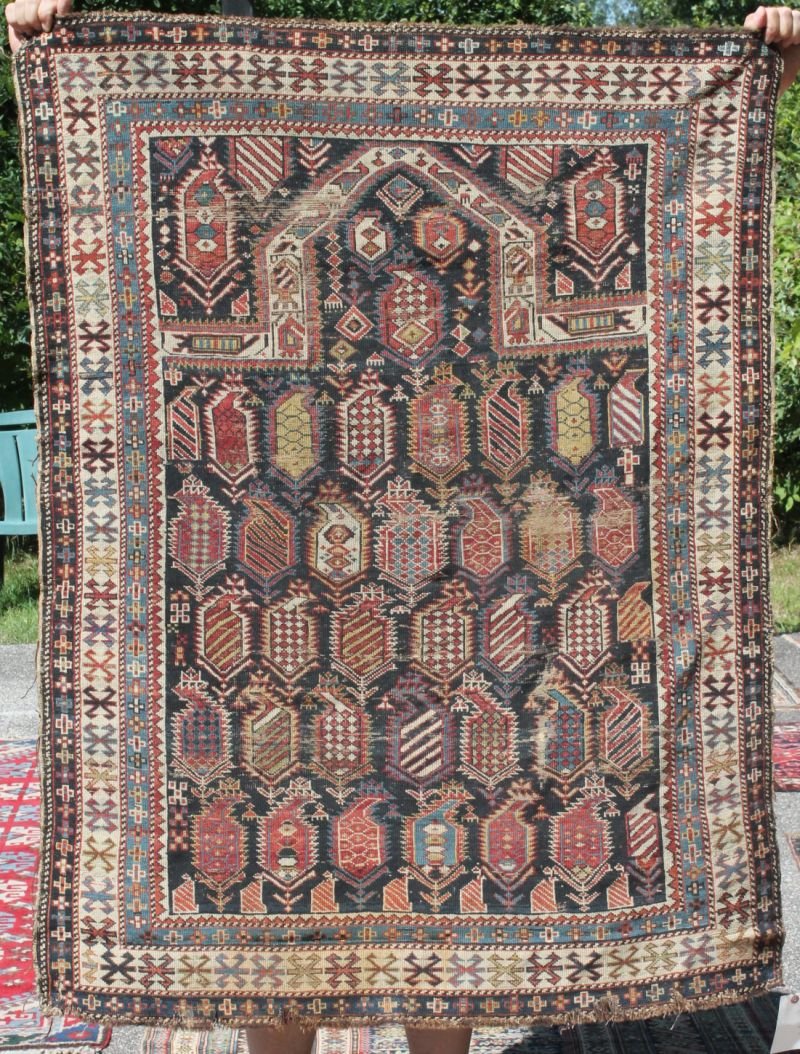 3'6"x4'9" antique Caucasian Oriental Prayer rug: 3'6"x4'9" antique Caucasian Oriental Prayer rug