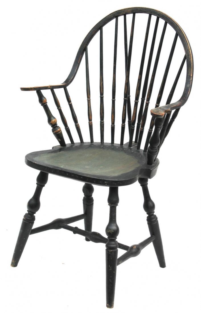 The best sgnd E. Tracy continuous arm braceback Windsor: The best sgnd E. Tracy continuous arm braceback Windsor chair we've seen in years - it's a rare example w pipe stem turned back spindles & nice old black over green paint - fresh out of a private home