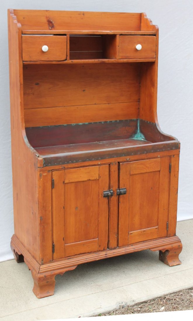 very nice 19thC country pine drysink/cupboard featuring: very nice 19thC country pine drysink/cupboard featuring copper lined sink - 59" tall x 34" wide - Amherst Estate