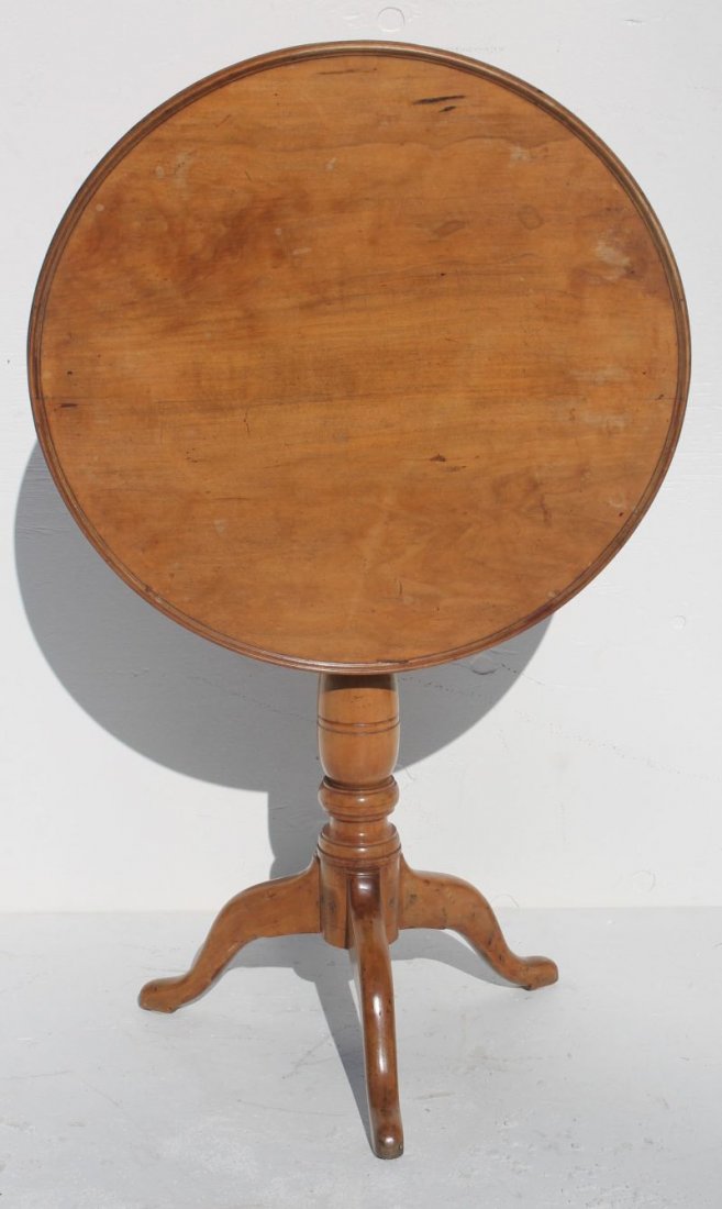 QA 18thC NH rare applewood dish top tilt top tea table : QA 18thC NH rare applewood dish top tilt top tea table - 26 1/4" diam