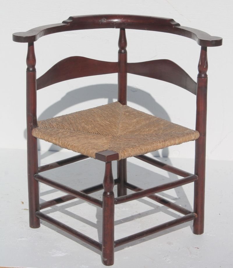 antique late QA NH maple corner chair: antique late QA NH maple corner chair
