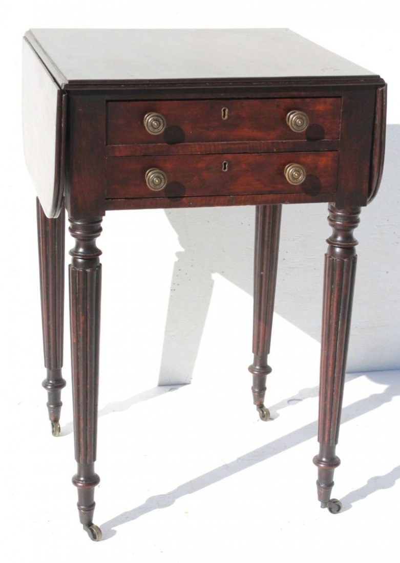 Very good period Sheraton ca 1800 carved mahog Charlest: Very good period Sheraton ca 1800 carved mahog Charlestown, MA ladies workstand in orig finish attrib to Jacob Foster - 28 3/4" tall x 19 1/4" wide