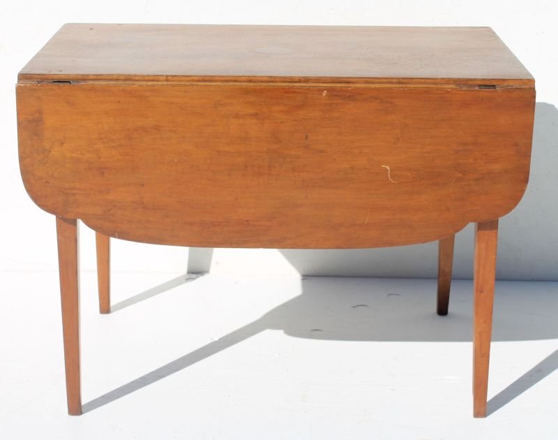 ca 1780 Chippendale/Hepplewhite transitional CT cherry : ca 1780 Chippendale/Hepplewhite transitional CT cherry Pembroke table w shaped leaves - 38 1/2" long