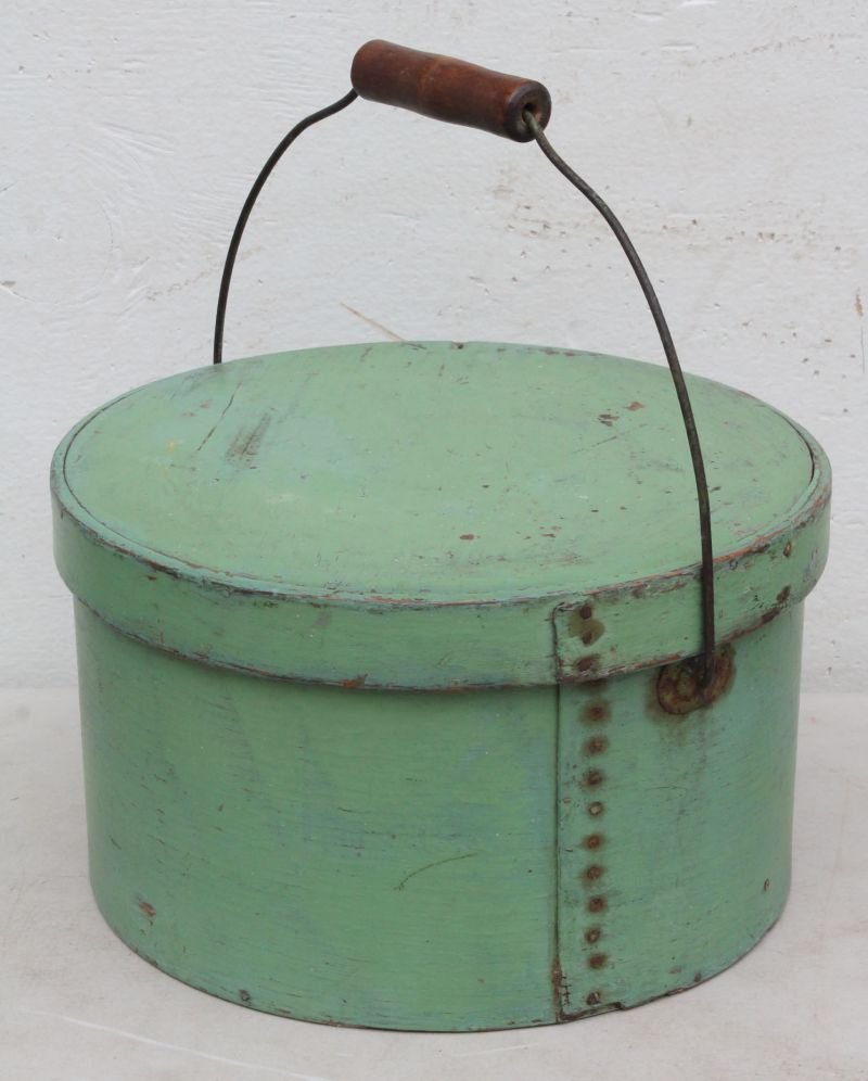 ca 1840 New England ash & pine bail handled pantry box : ca 1840 New England ash & pine bail handled pantry box in vibrant orig dry rare apple green paint w iron bail handle & central maple lozenge turned grip in excellent orig cond - 11 1/2" diam x 7" tall