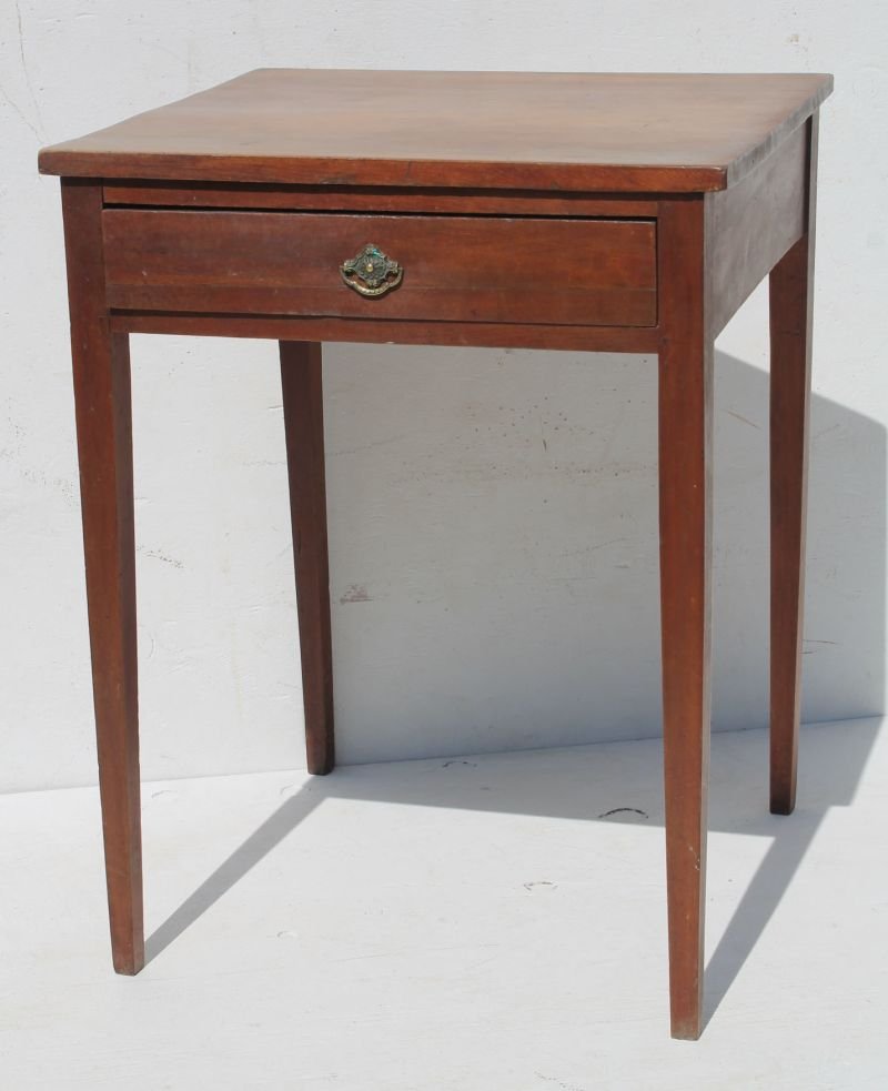period Hepplewhite ca 1810 CT cherry tapered leg 1 dr s: period Hepplewhite ca 1810 CT cherry tapered leg 1 dr stand w orig brass pull - 28 1/2" tall