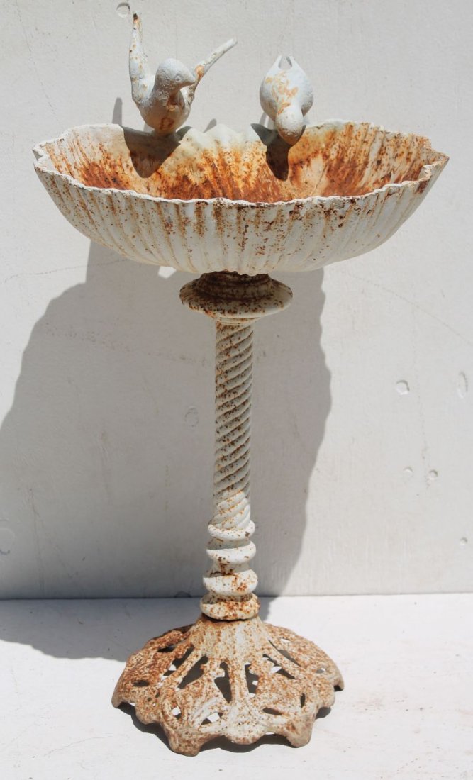 cast iron seashell basin form 32" tall bird bath w 2 (1 of 3)