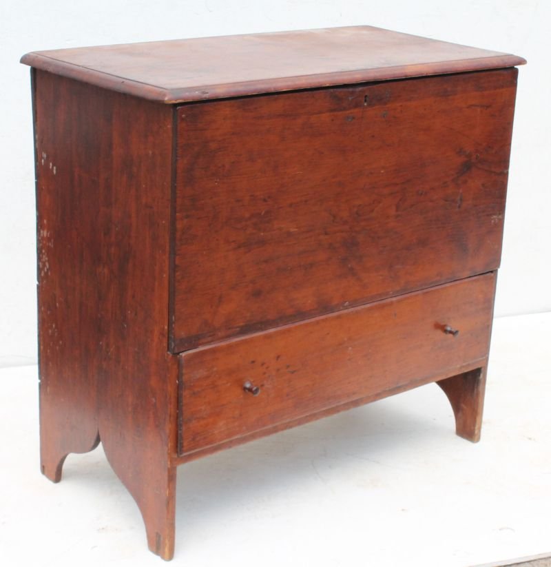 18thC CT 1 drawer pine blanket chest w bootjack cut out (1 of 2)