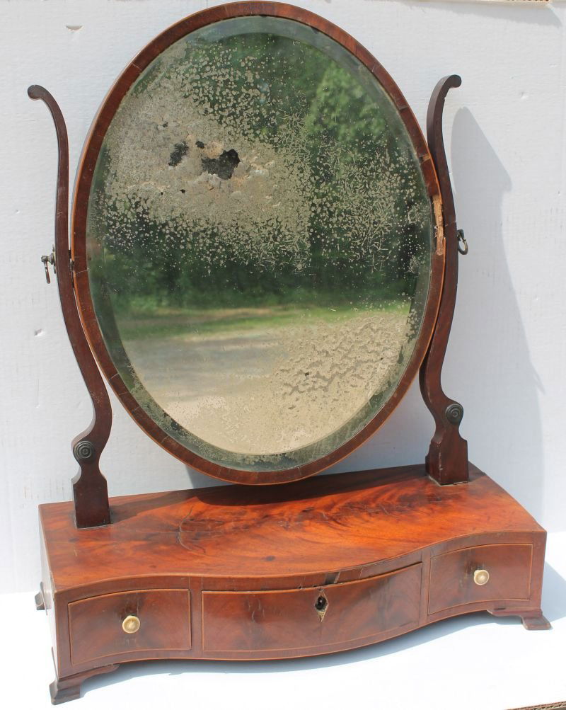 Hepplewhite period ca 1790 Salem or Boston, MA carved (1 of 2)