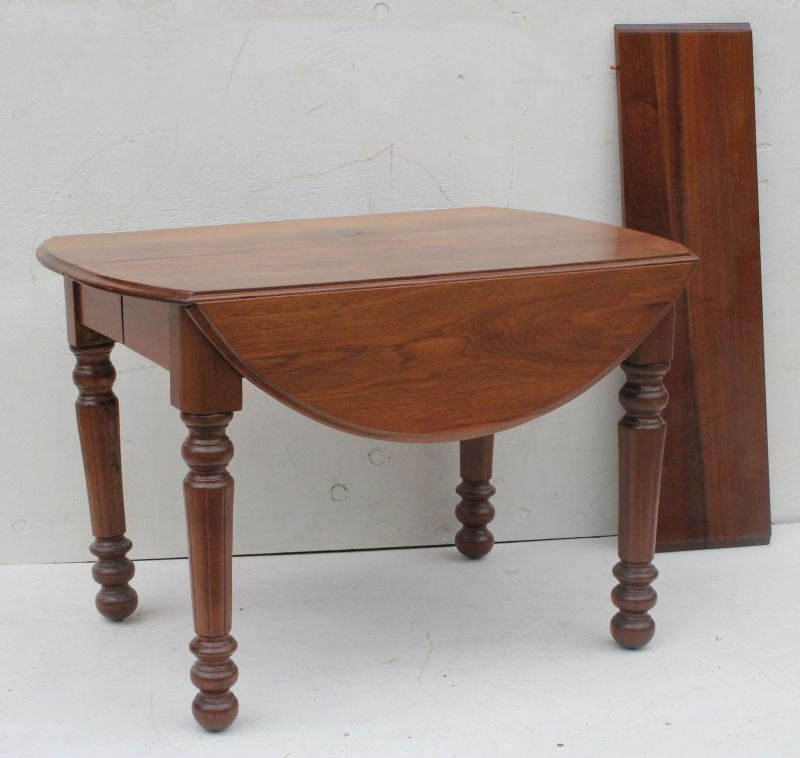 very nice cond Vict carved walnut dropleaf table w leaf (1 of 3)