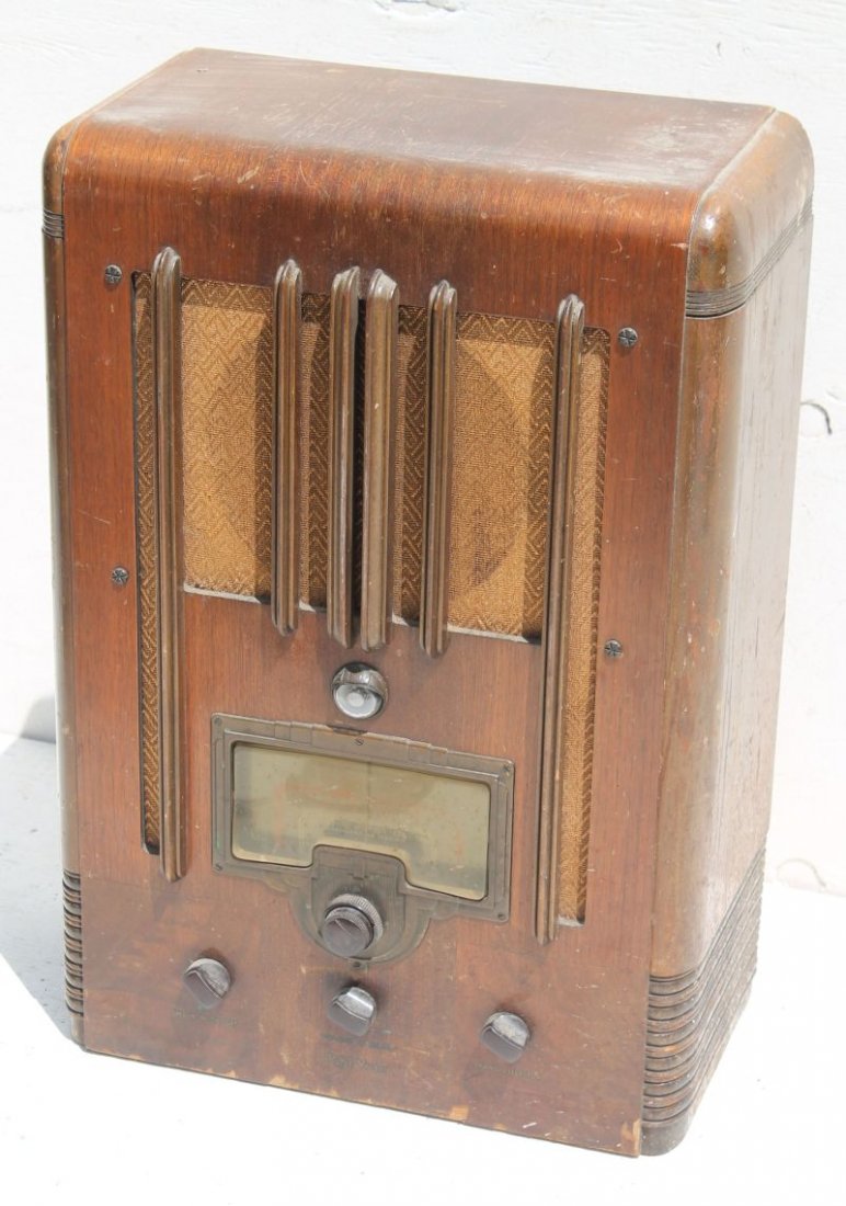 RCA Victor Radio Bakelite Knobs Model 7T1... 22 1/2" (1 of 6)