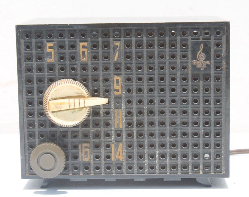 Emerson Bakelite Case Table Top Radio- 5 1/2" tall x 6 (1 of 4)