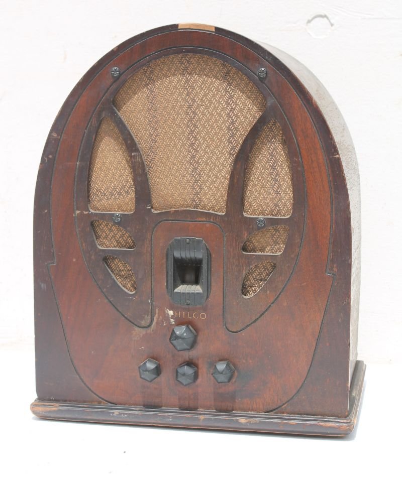 Philco Bee Hive Table Top Radio- 16" tall x 13" wide x (1 of 5)
