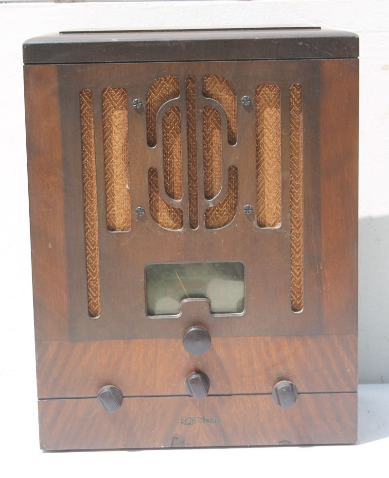 RCA Victor Table Top Radio Model 5T1... 17" tall x 13 (1 of 6)