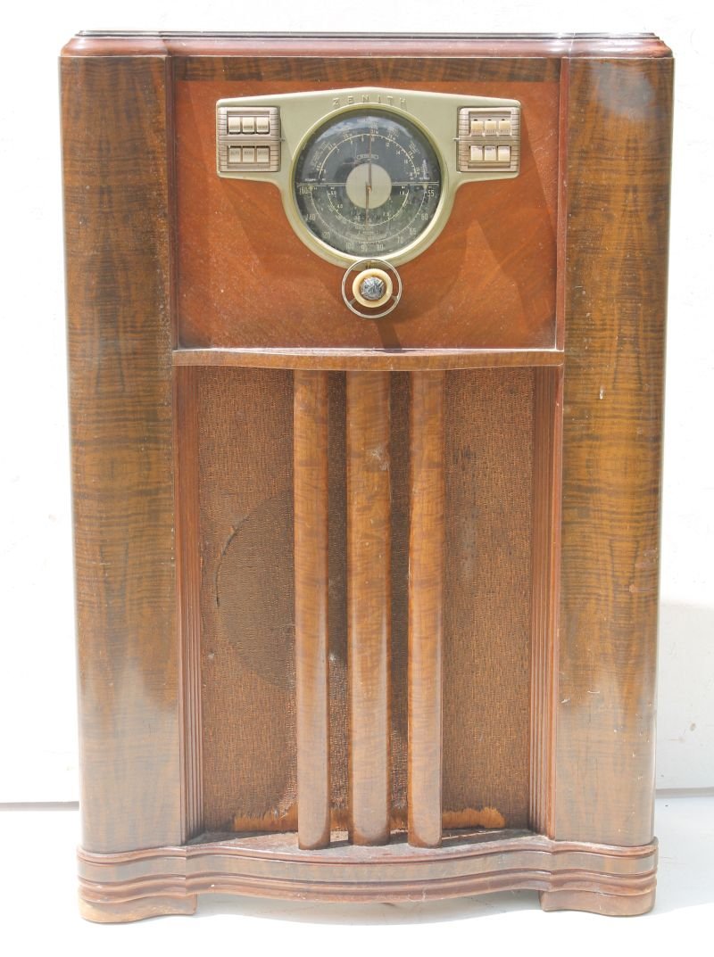 Zenith 4 Model Radio- 42" tall x 28" wide x 14 1/2" (1 of 7)