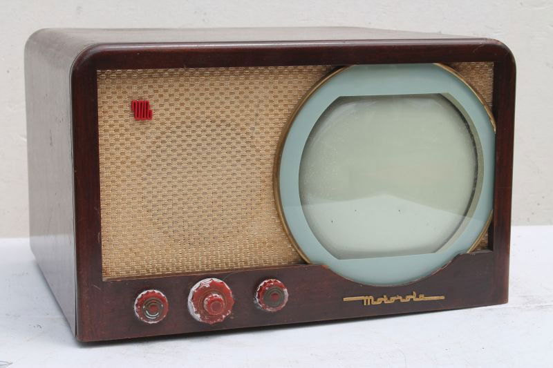 Motorola Television Bakelite Knobs Model 9VT1... 11" (1 of 6)