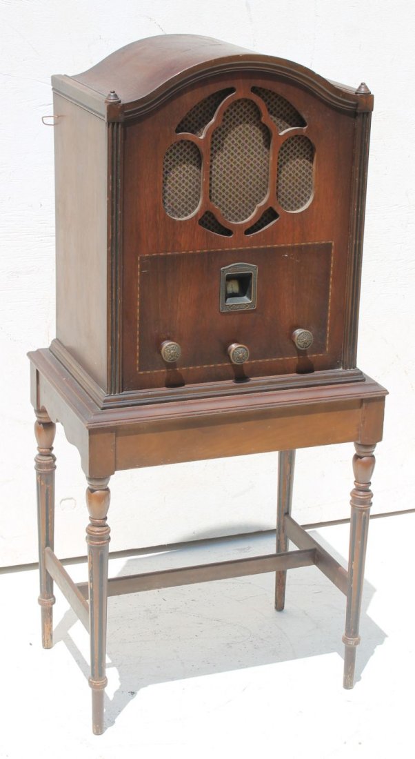 Majestic Model 20 miniature floor standing radio - 37 (1 of 5)