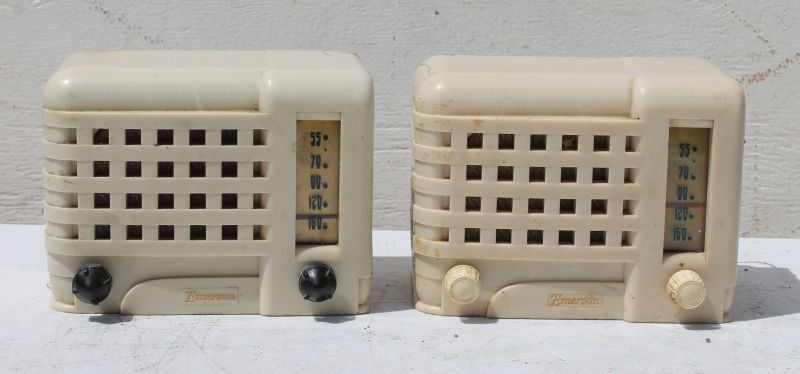 2 Emerson Hard Plastic Mini Radios - 4 3/4" tall x 6 (1 of 3)