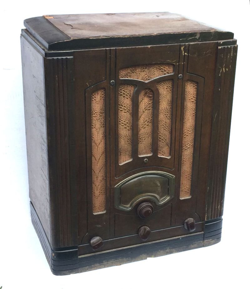 RCA Victor table top radio Model T7-5 - 19" tall x 15" (1 of 5)