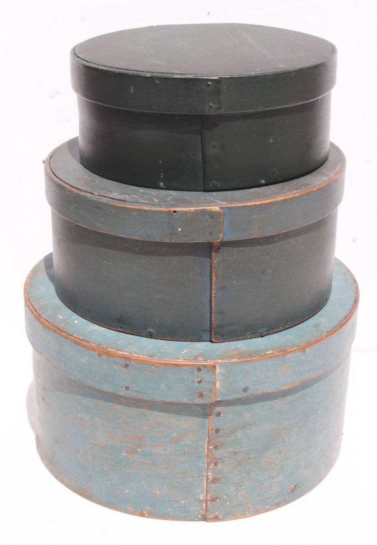 wonderful graduated nest of 3 19thC New England round (1 of 3)