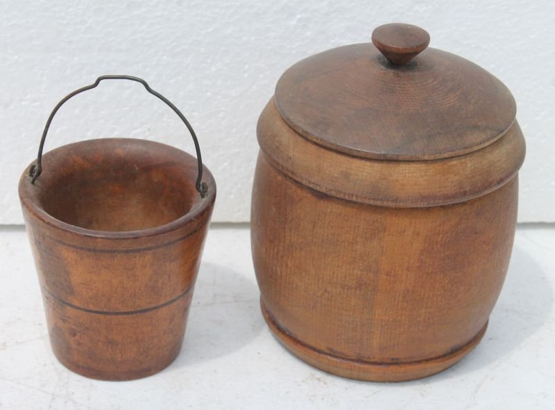 lot of 2 19thC small treen items - 5 1/4" turned (1 of 2)