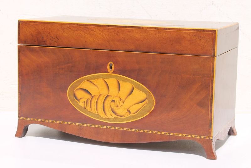 wonderful early 19thC period Federal mahog tea caddy w (1 of 6)